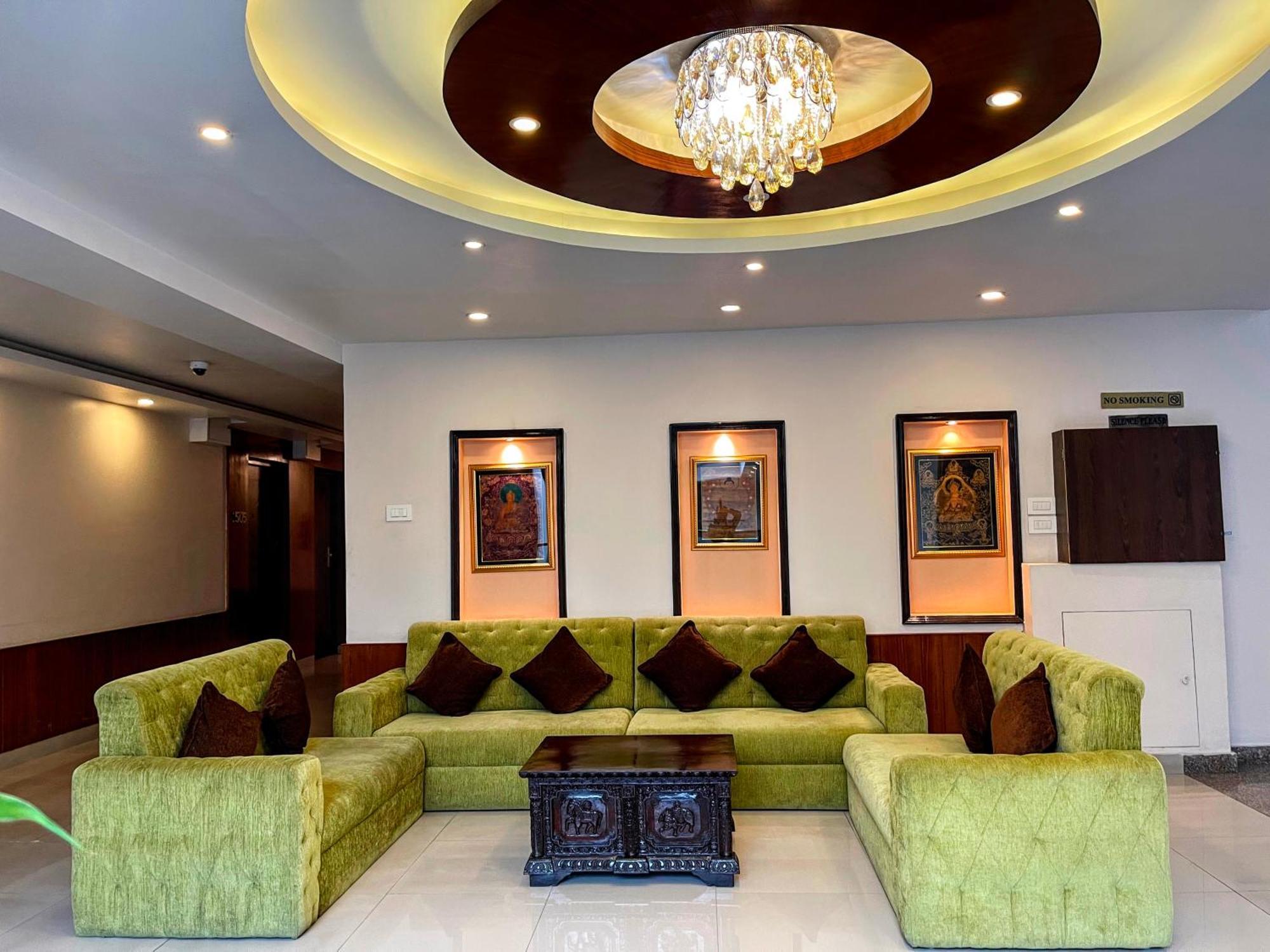 Yatri Suites And Spa Kathmandu Exteriör bild