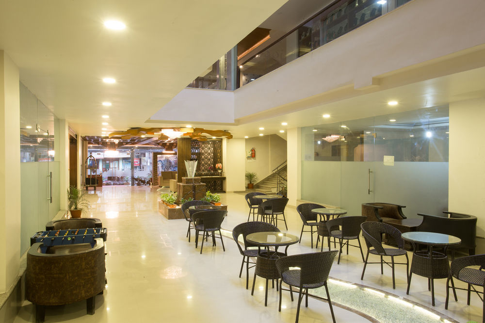 Yatri Suites And Spa Kathmandu Exteriör bild