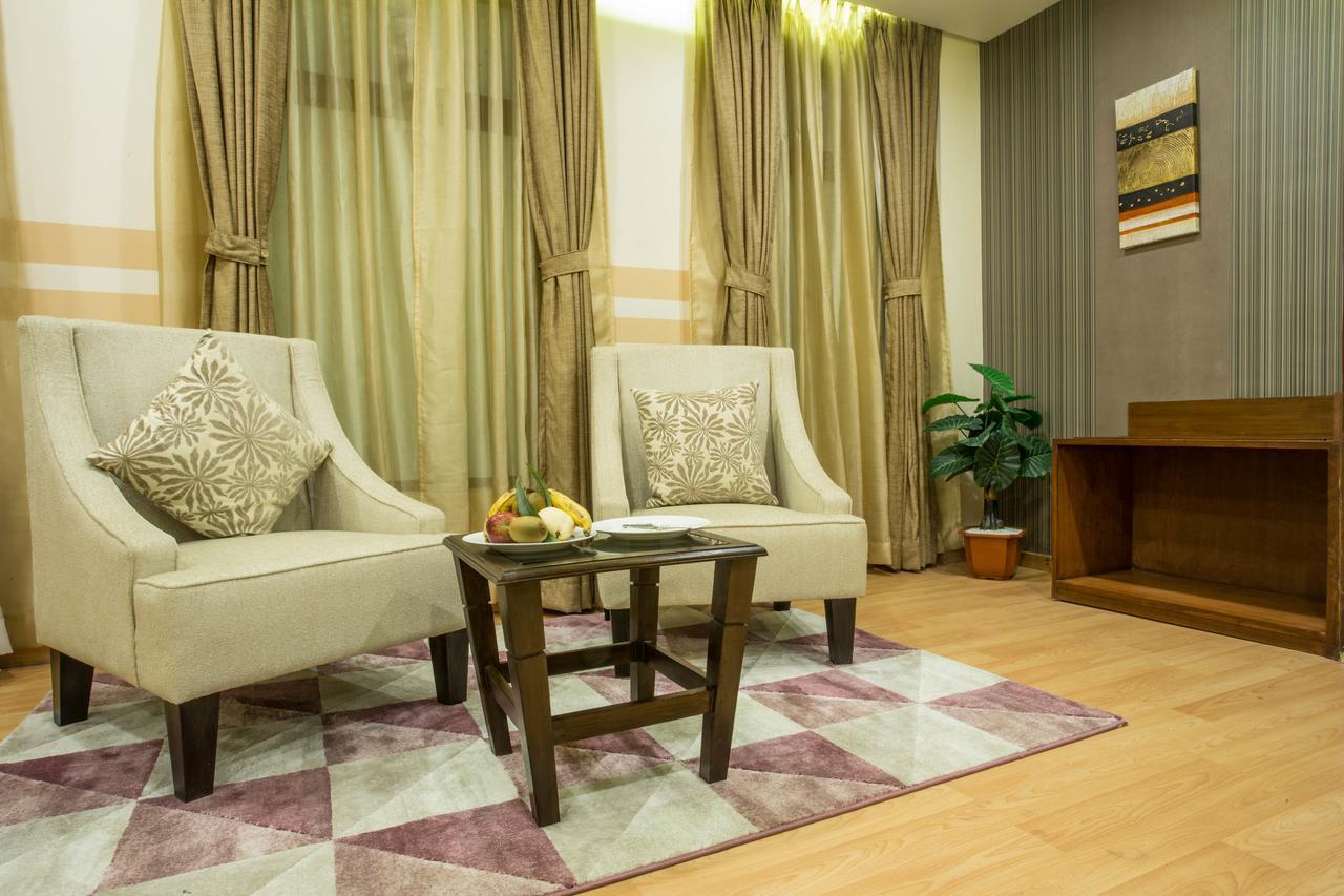 Yatri Suites And Spa Kathmandu Exteriör bild