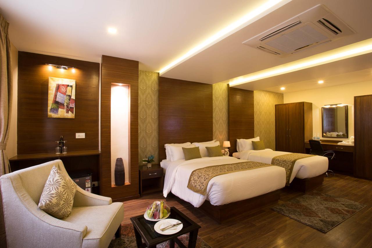 Yatri Suites And Spa Kathmandu Exteriör bild