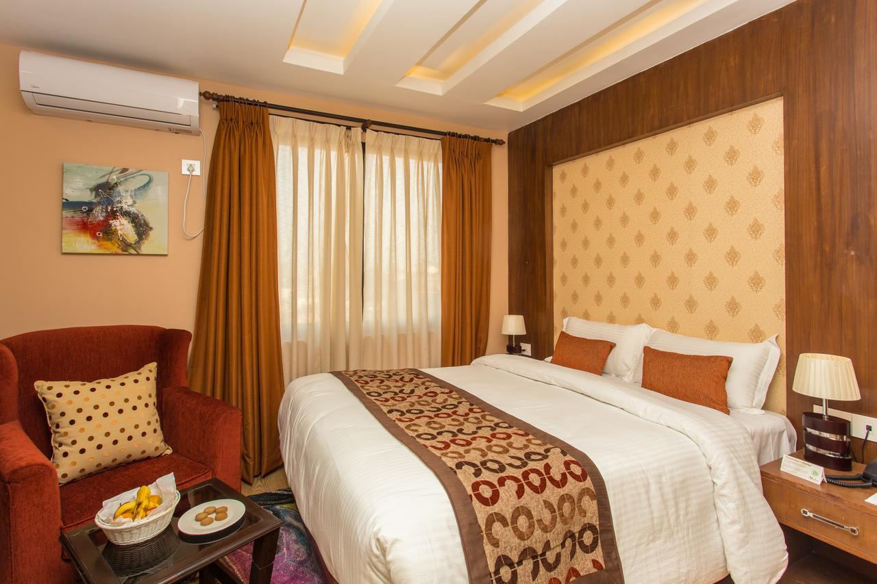 Yatri Suites And Spa Kathmandu Exteriör bild