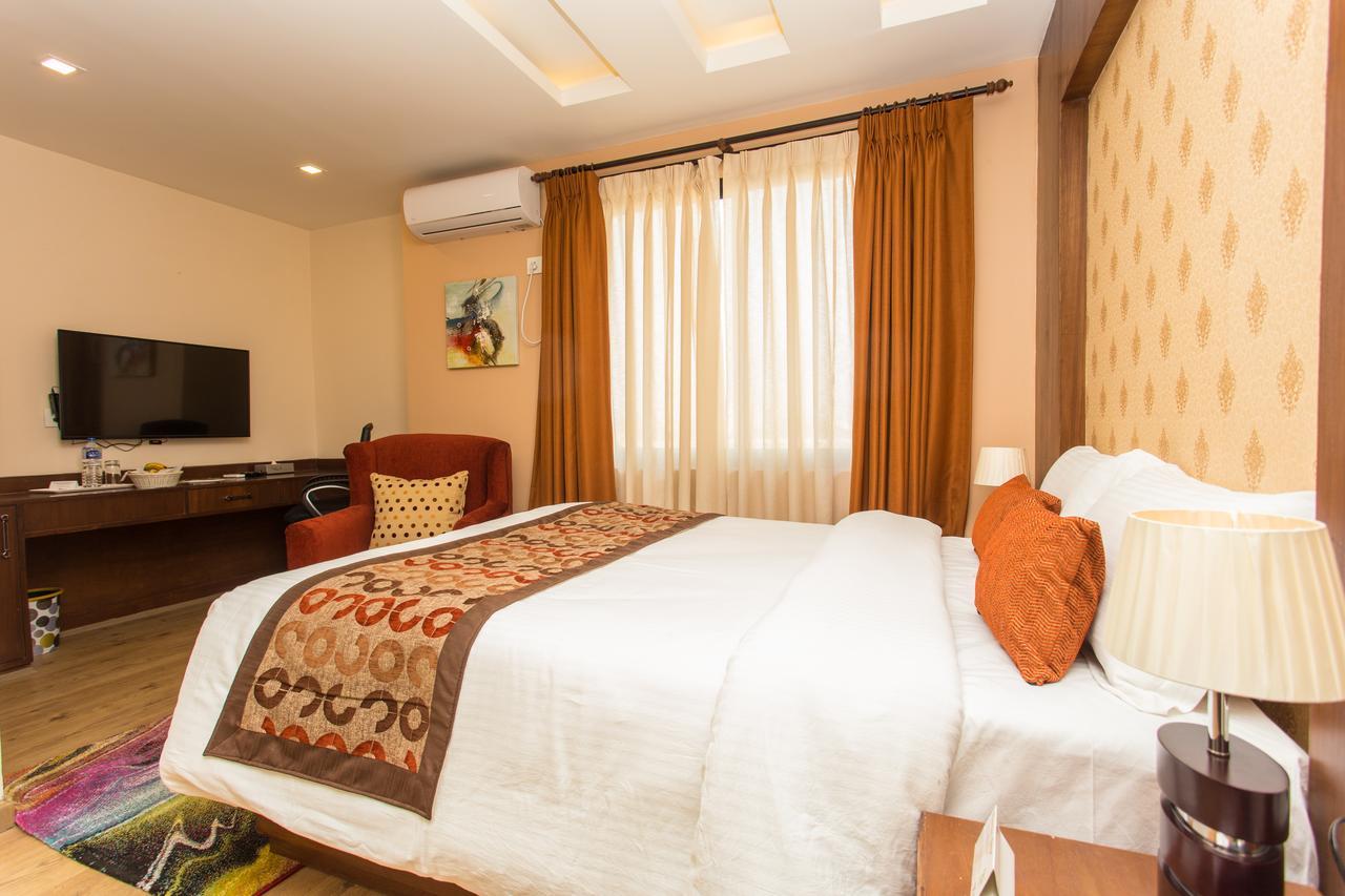 Yatri Suites And Spa Kathmandu Exteriör bild