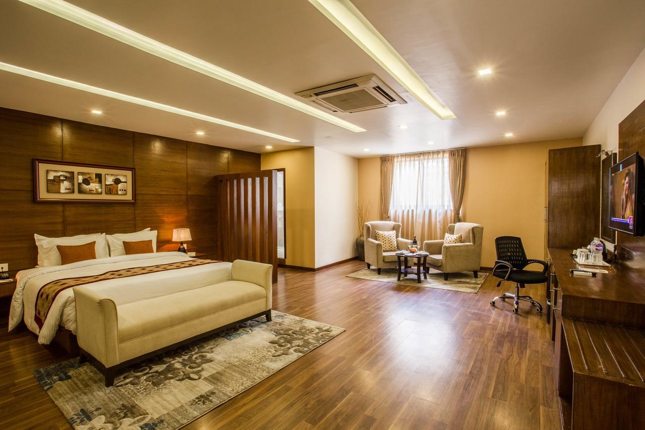 Yatri Suites And Spa Kathmandu Exteriör bild