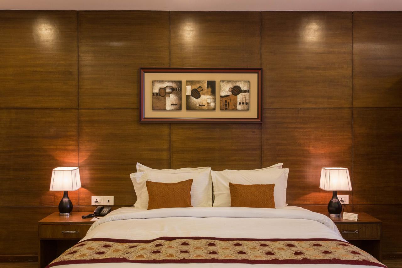 Yatri Suites And Spa Kathmandu Exteriör bild