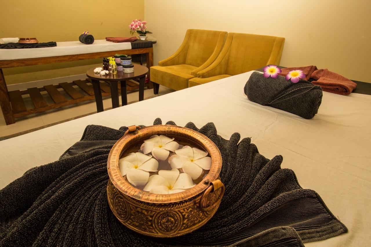 Yatri Suites And Spa Kathmandu Exteriör bild