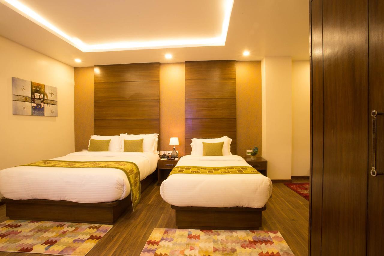 Yatri Suites And Spa Kathmandu Exteriör bild
