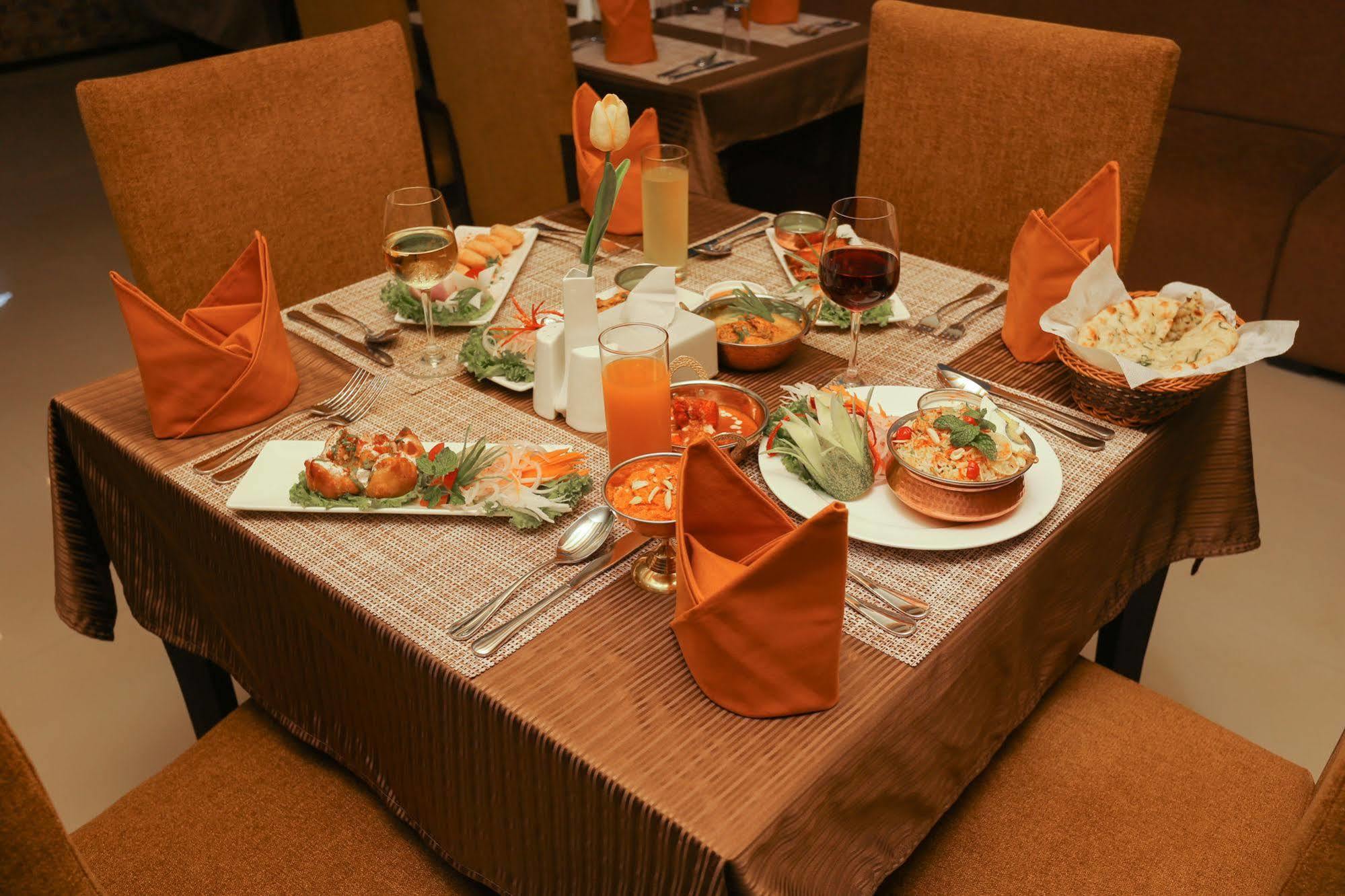 Yatri Suites And Spa Kathmandu Exteriör bild